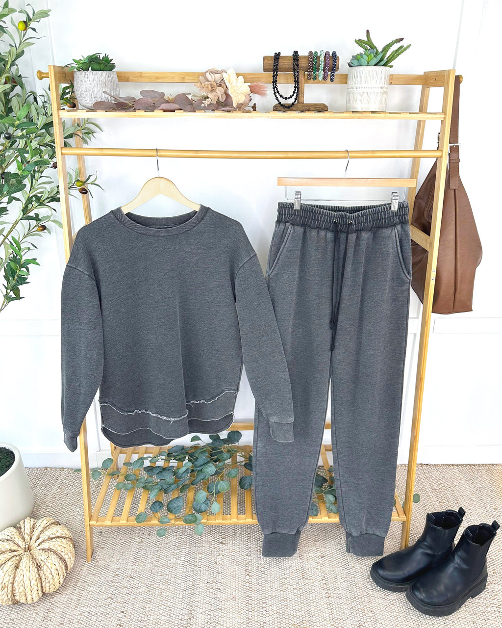 Vintage Wash Joggers - Black