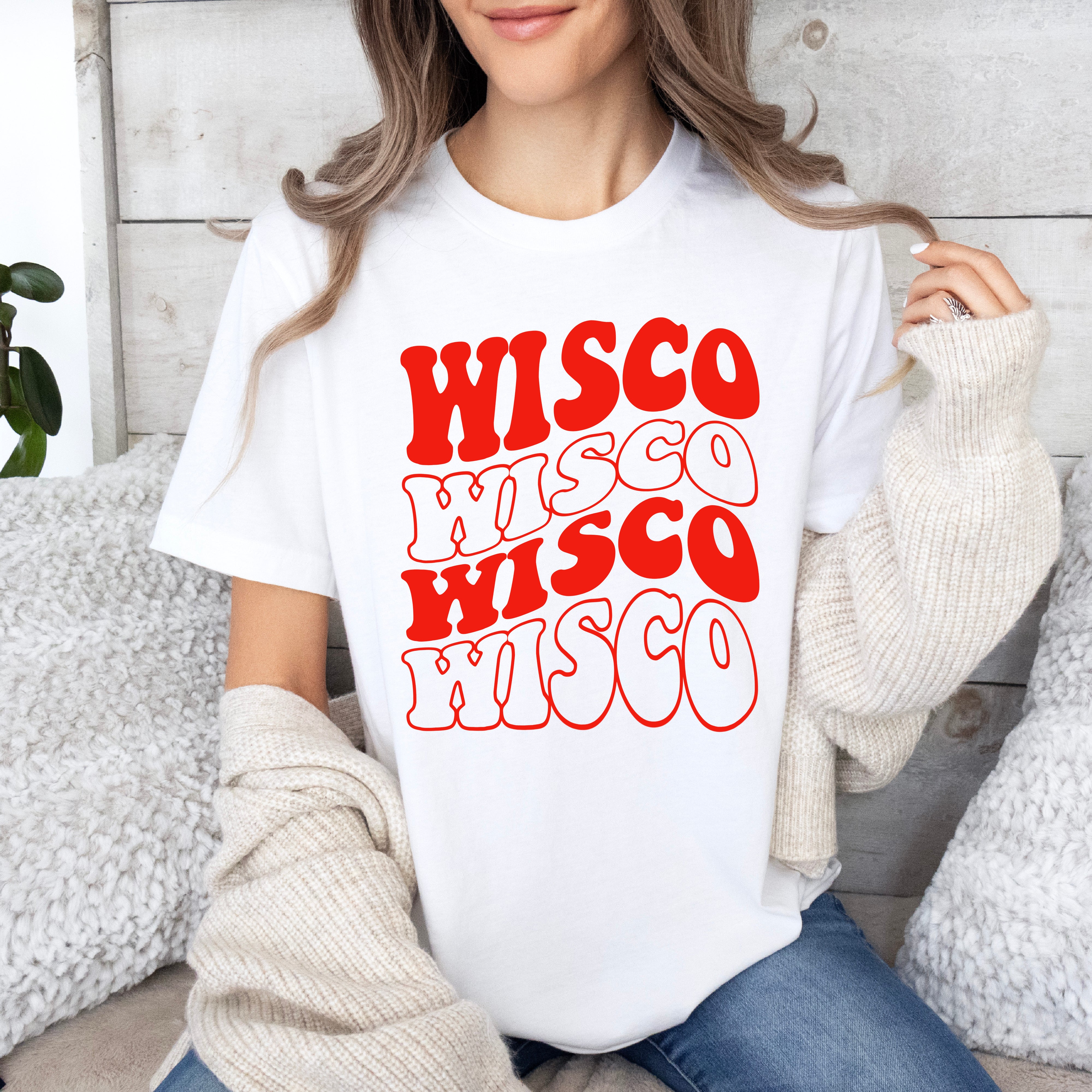 Wisco Tee in Red or White