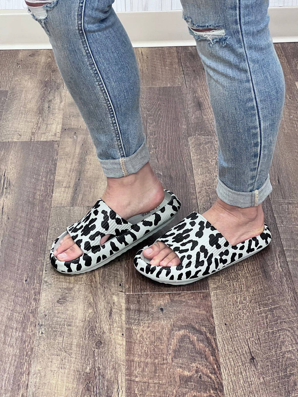 Beach Slides In Gray Leopard