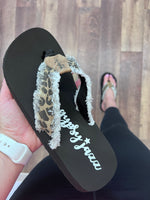 Load image into Gallery viewer, Jazzy Sandal In Tan Leopard
