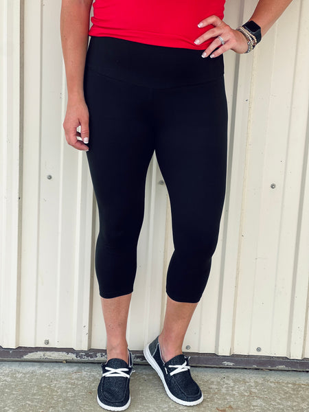 Solid Black Capri Legging by Anchored Arrows – Sistique Boutique