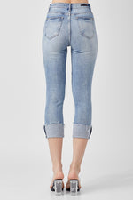 Load image into Gallery viewer, Treat Her Like A Lady Risen Capris FINAL SALE
