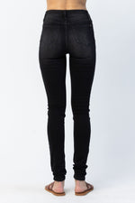 Load image into Gallery viewer, Viper Black Judy Blue Skinny Jeans Long Inseam
