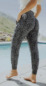 Load image into Gallery viewer, Harem Pants in Gray Leopard
